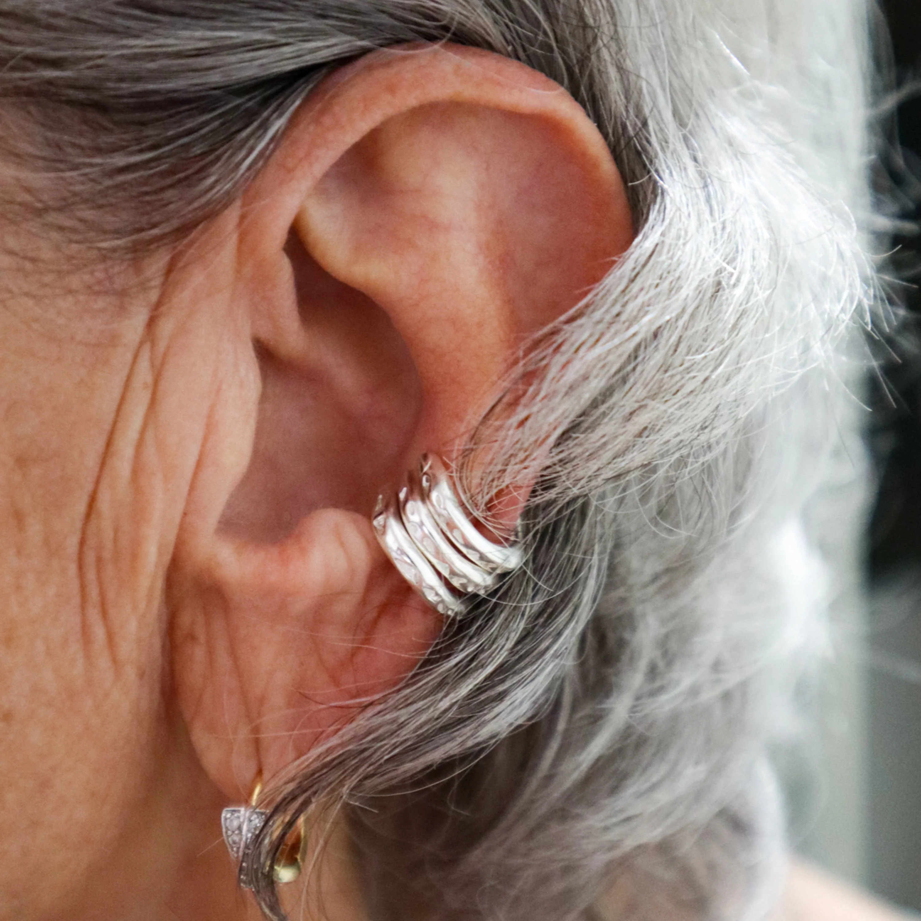 Jaguar Tail Ear Cuff - Image 3